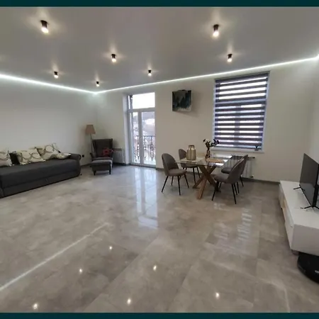 2 Separate Bedrooms